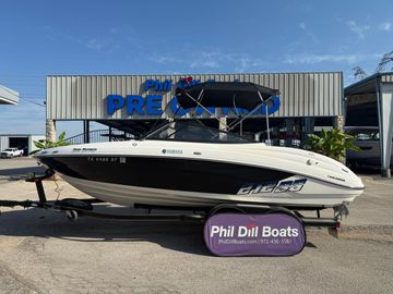 2010 Yamaha Boats 212 SS