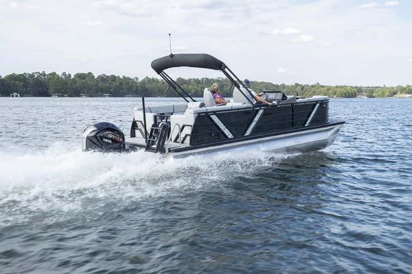 Veranda Vertex 22RC 2025 Veranda Vertex 22RC pontoon boat cruising on a lake.