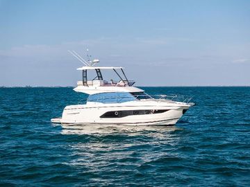 2022 Prestige 420 Fly