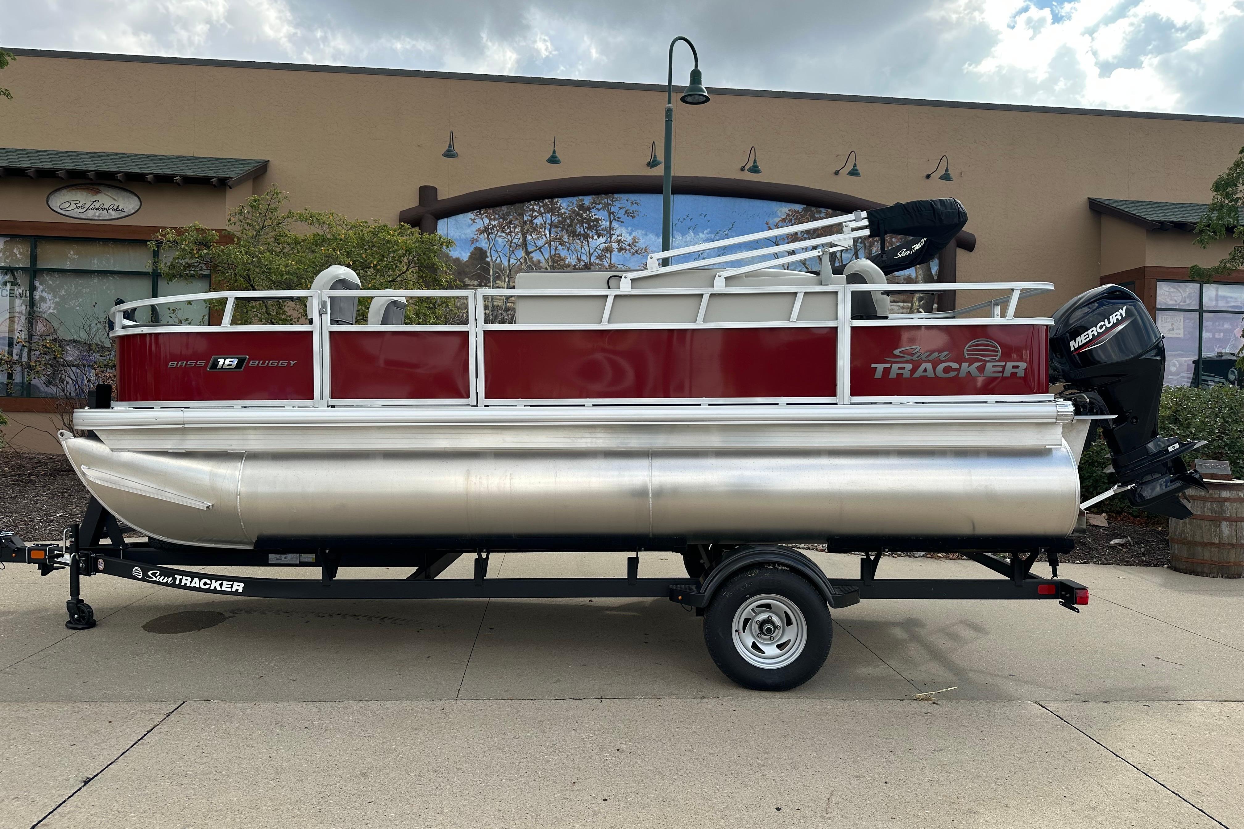 2026 Sun Tracker Bass Buggy 18 DLX