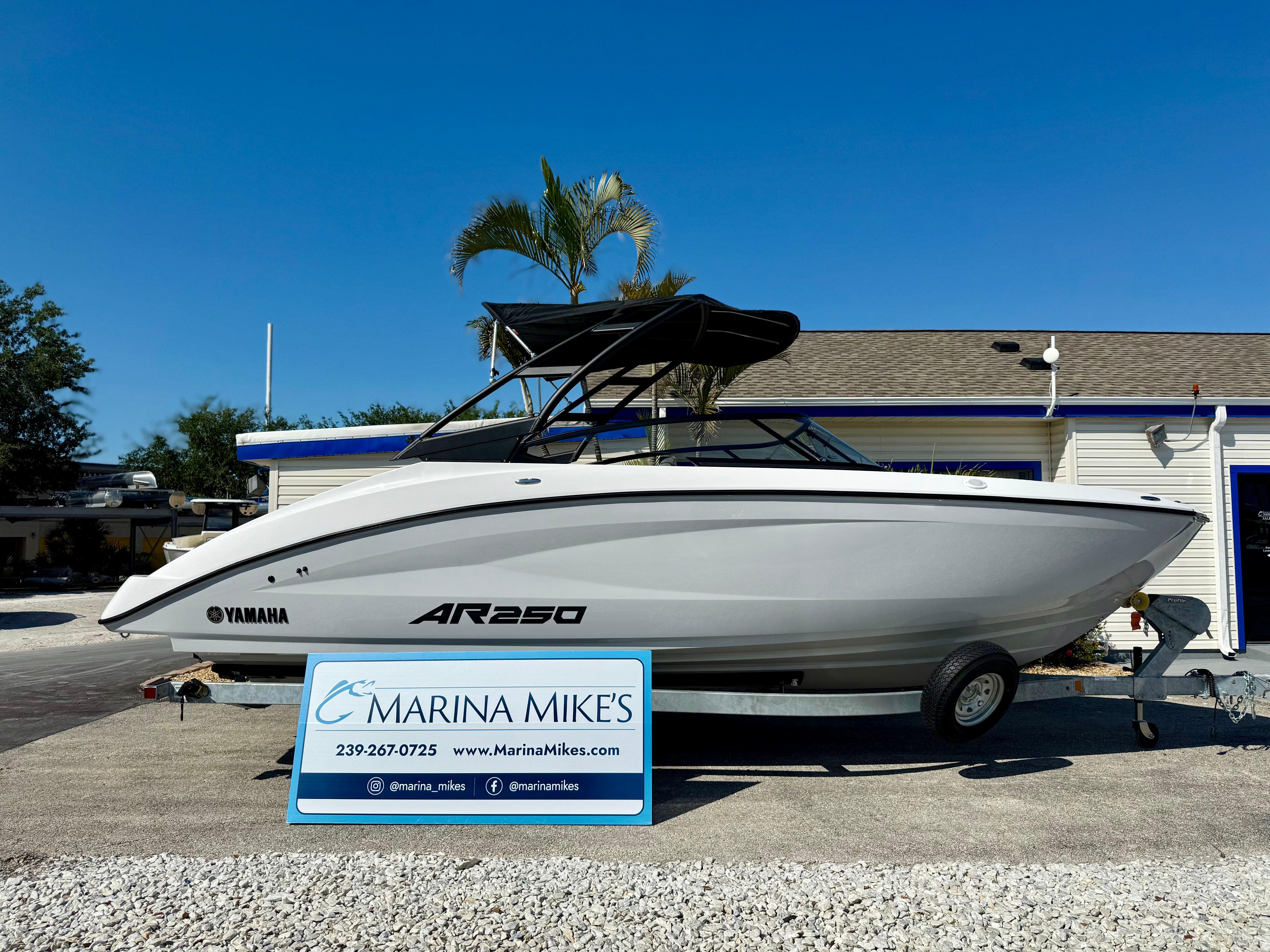 2025 Yamaha Boats AR250