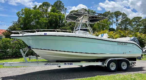 2005 Century 2600 Center Console