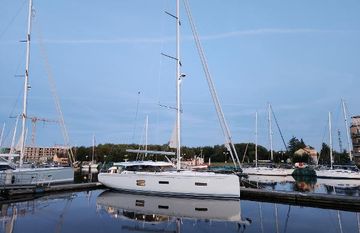 2025 Moody 48 DS