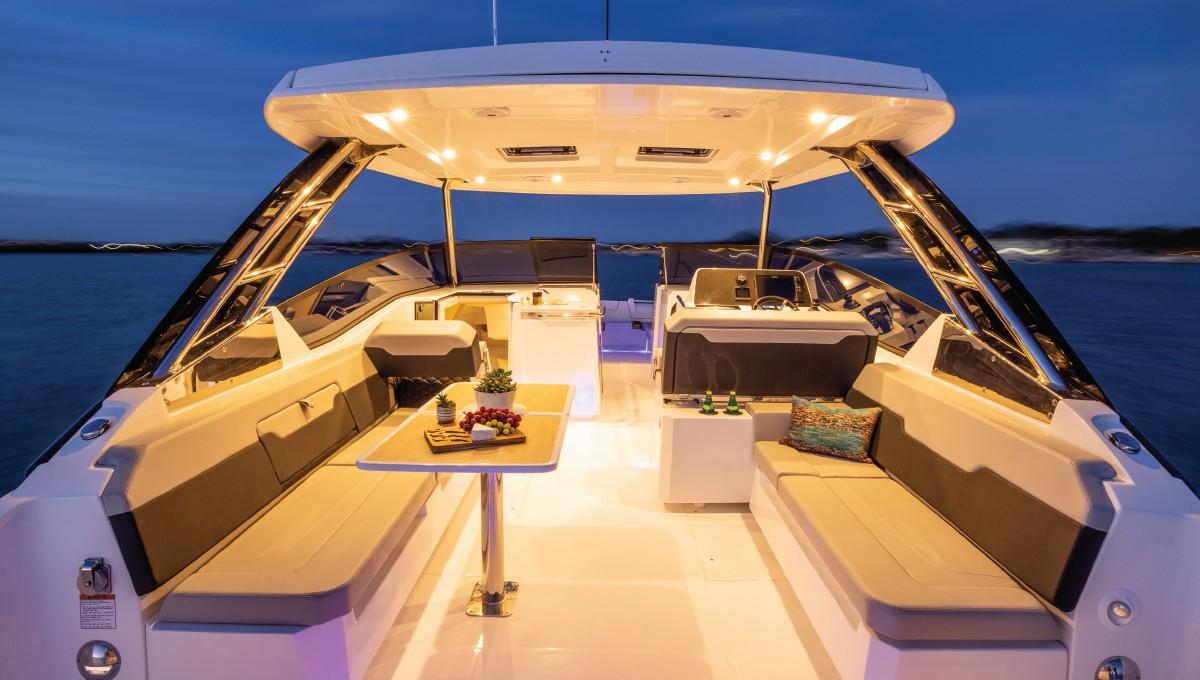 2025 Aquila 32 Sport