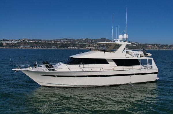 1989 Pilothouse west bay