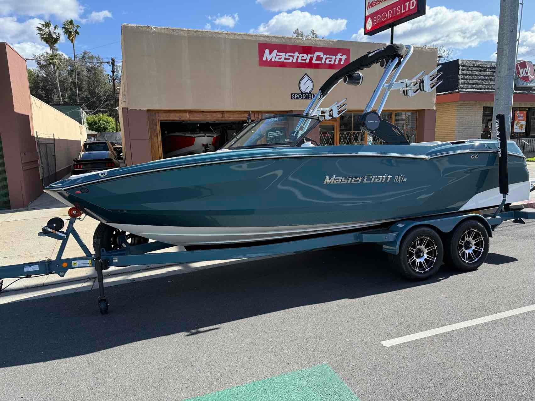 MasterCraft NXT23