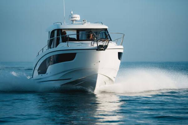 Beneteau Antares 9 OB V2