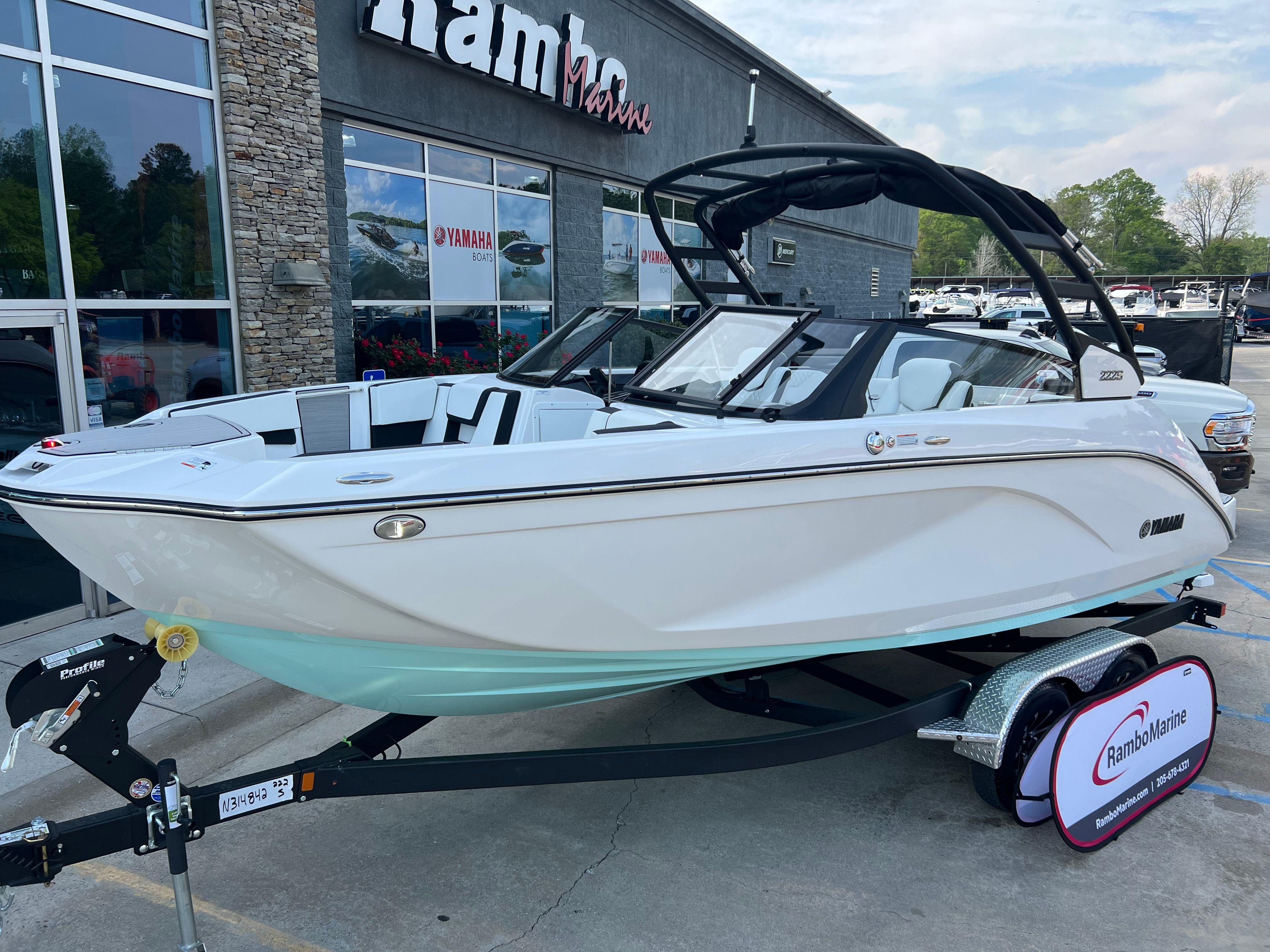 Yamaha Boats 222 S 2025 YAMAHA 222 S - Image 3