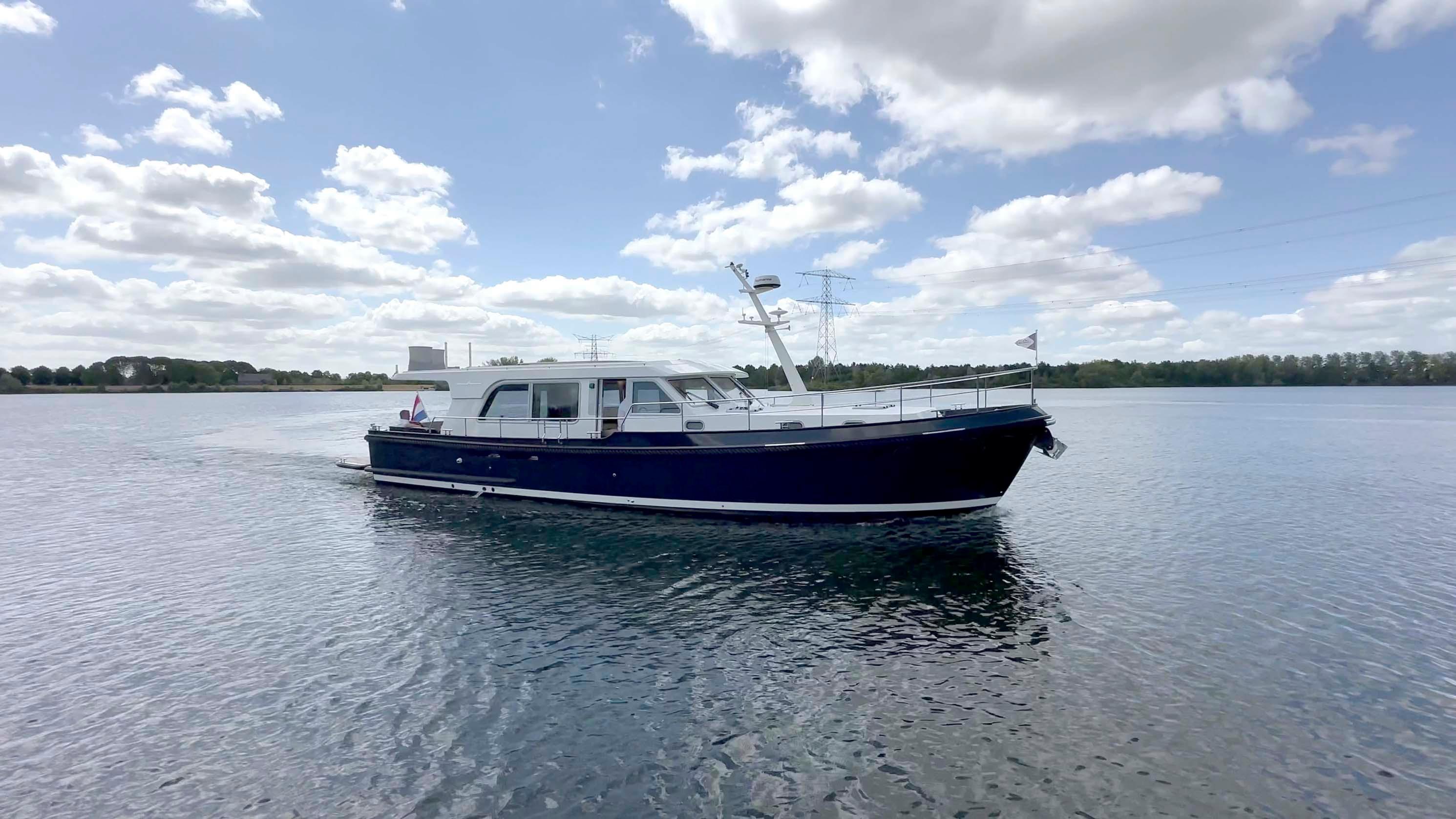 2023 Linssen Grand Sturdy 500 Sedan