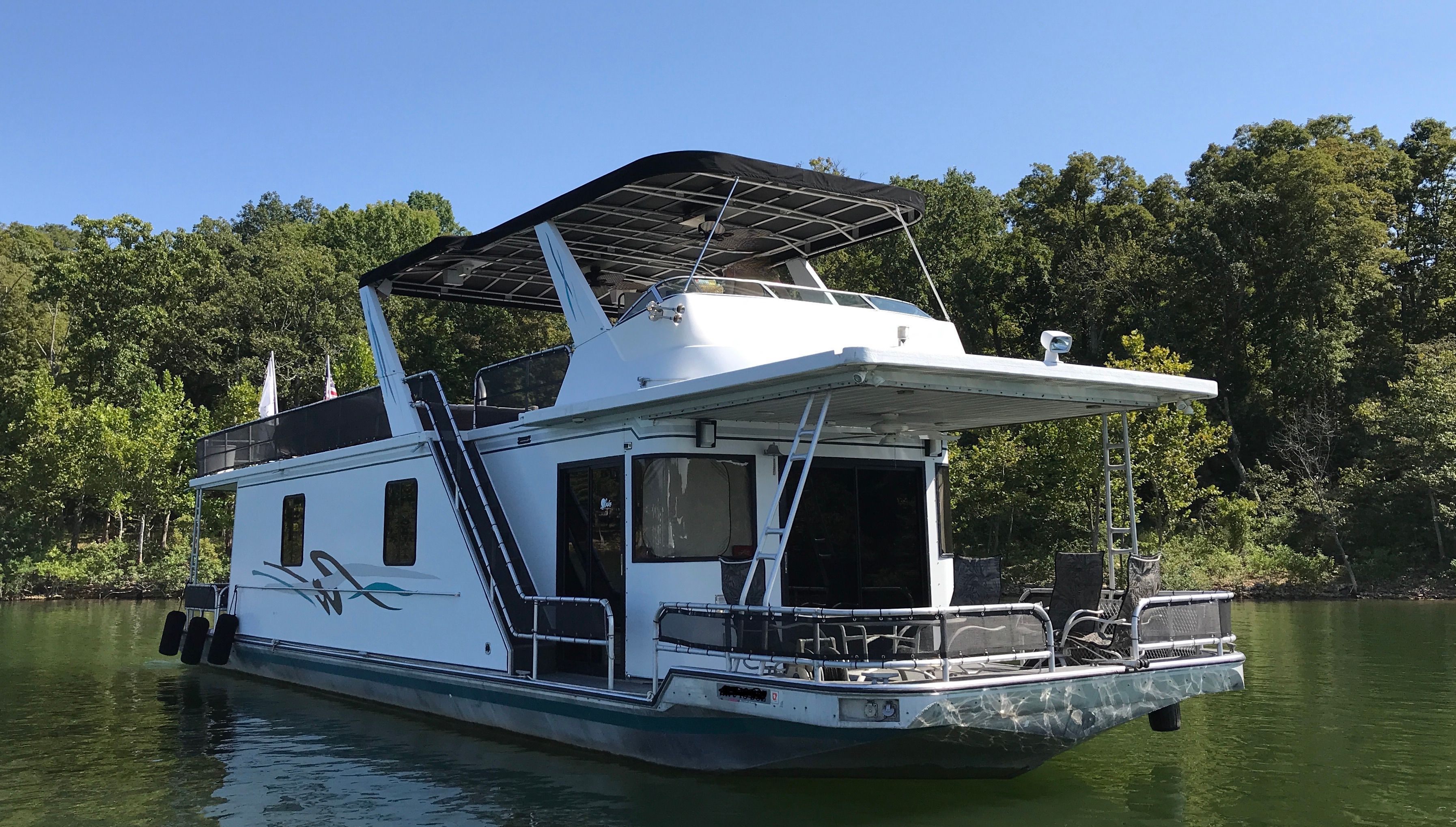 Sumerset Houseboat
