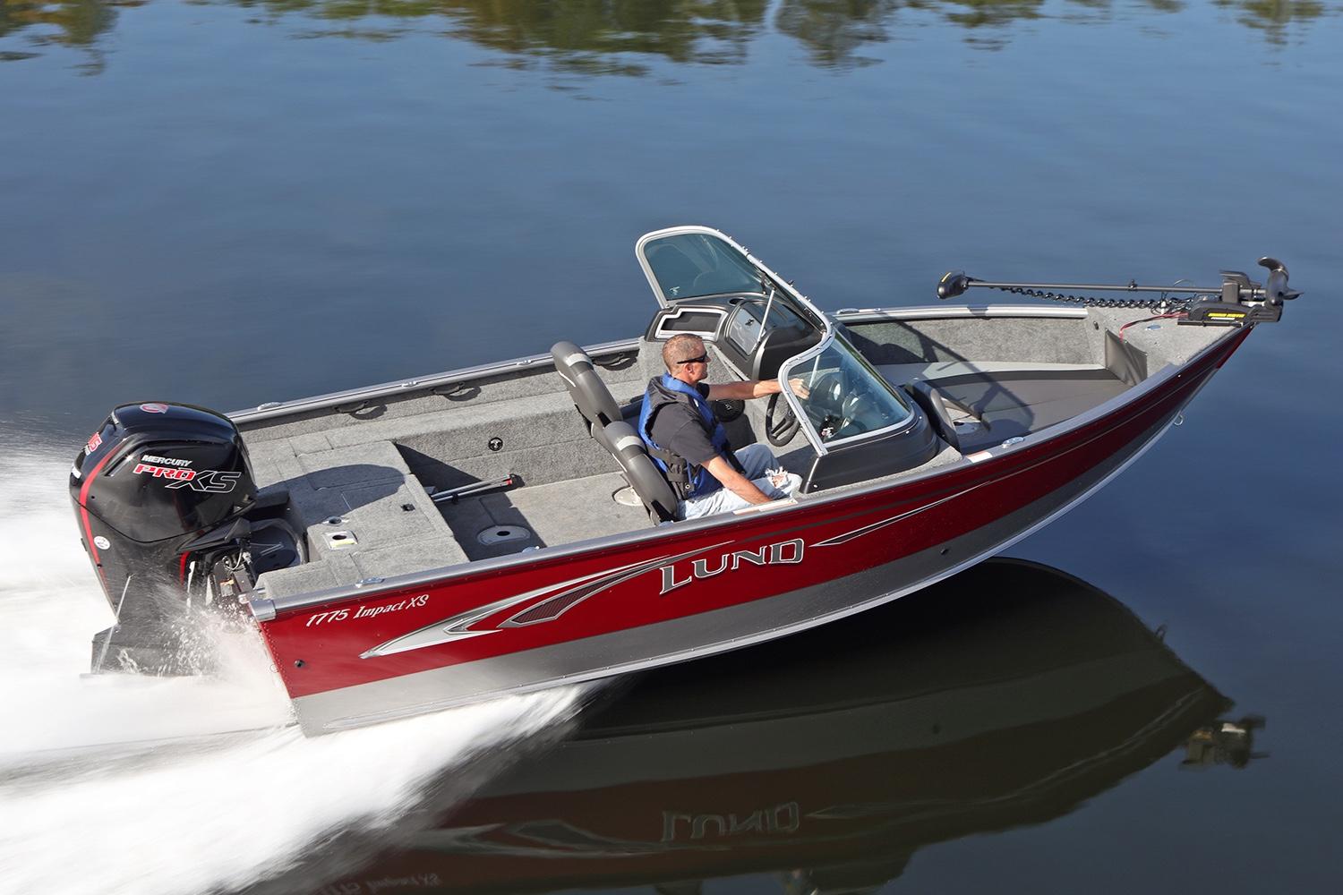 Lund Boat image
