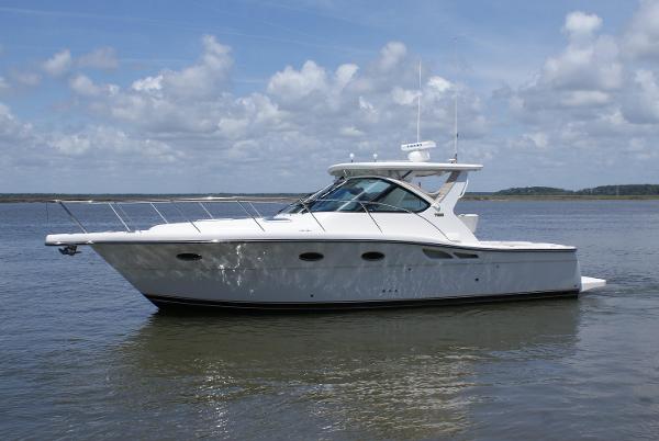 2004 Tiara Yachts 3200 Open