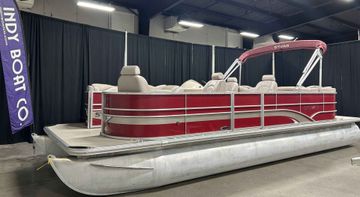 2014 Sylvan 8524