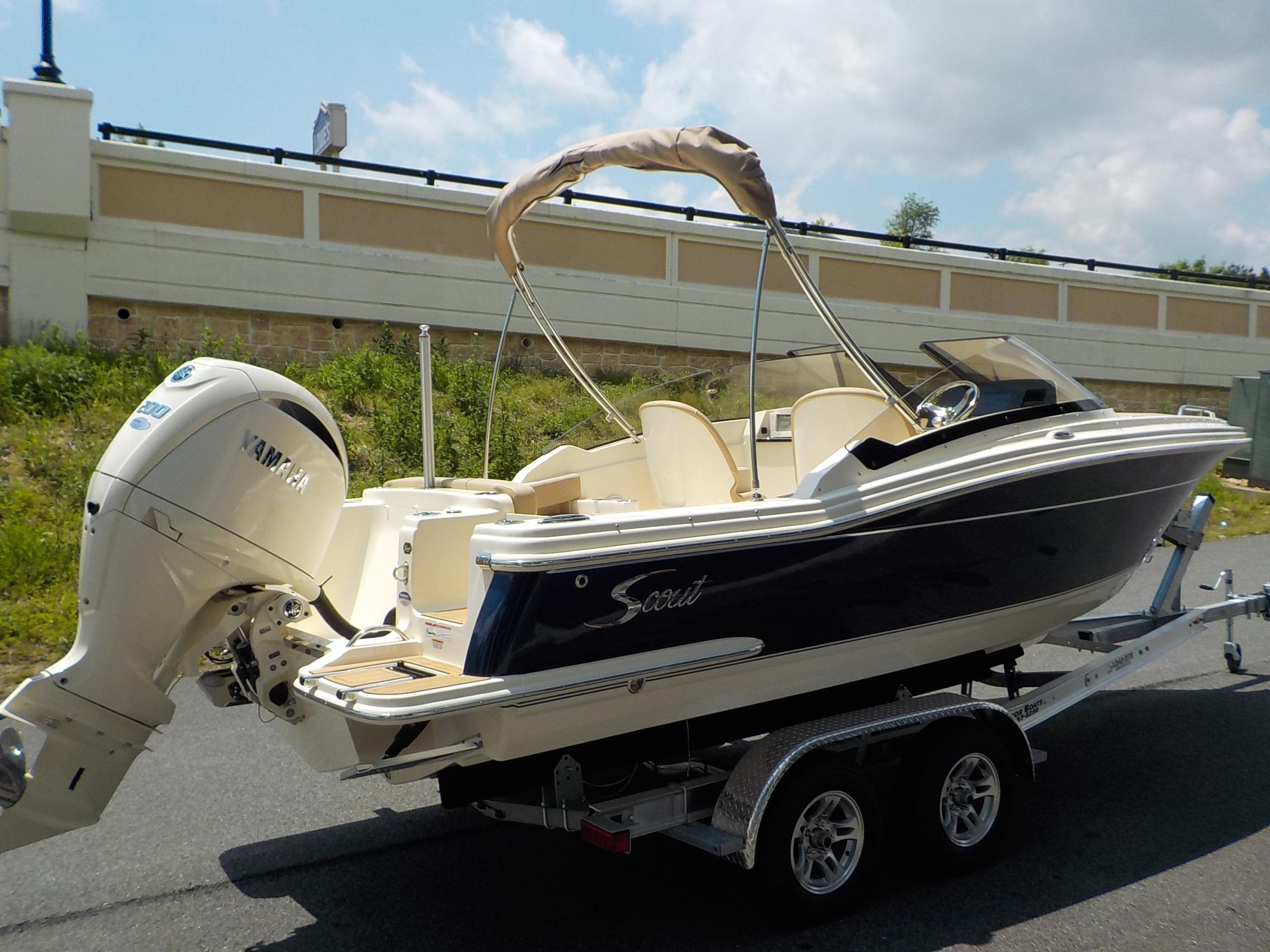 2025 Scout Dorado 215