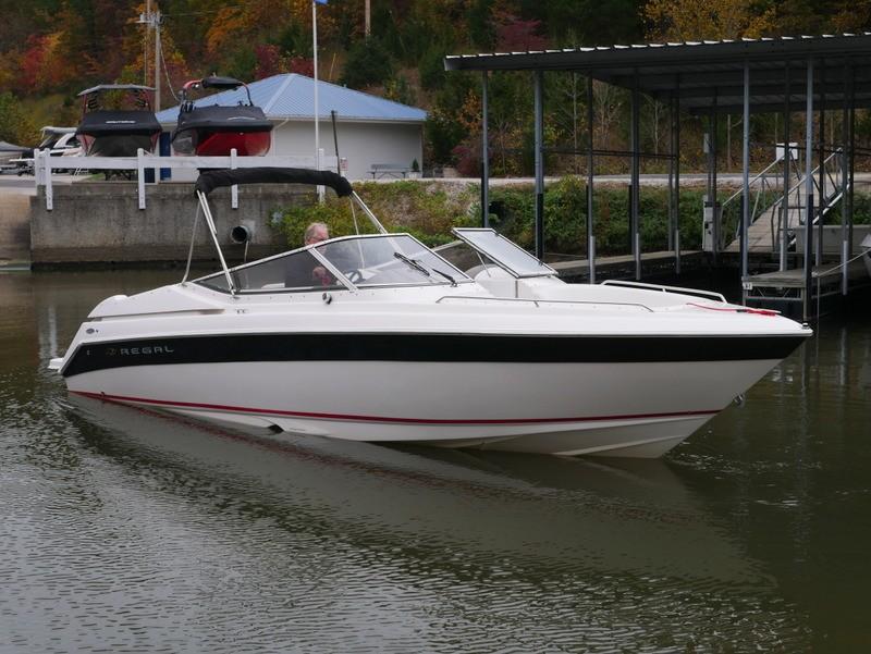 2005 Regal 2900 LSR, Lake Ozark Missouri