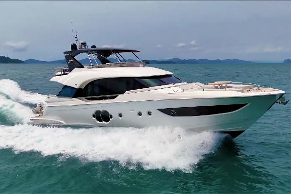 2020 Monte Carlo Yachts MCY 70
