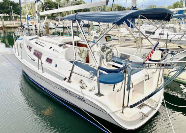 2004 Hunter 33