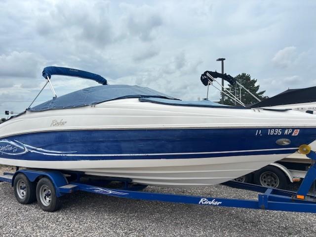 2006 Rinker 232 Captiva Bowrider