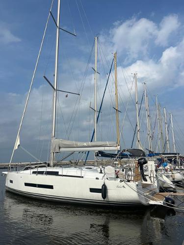 2024 Hanse 410
