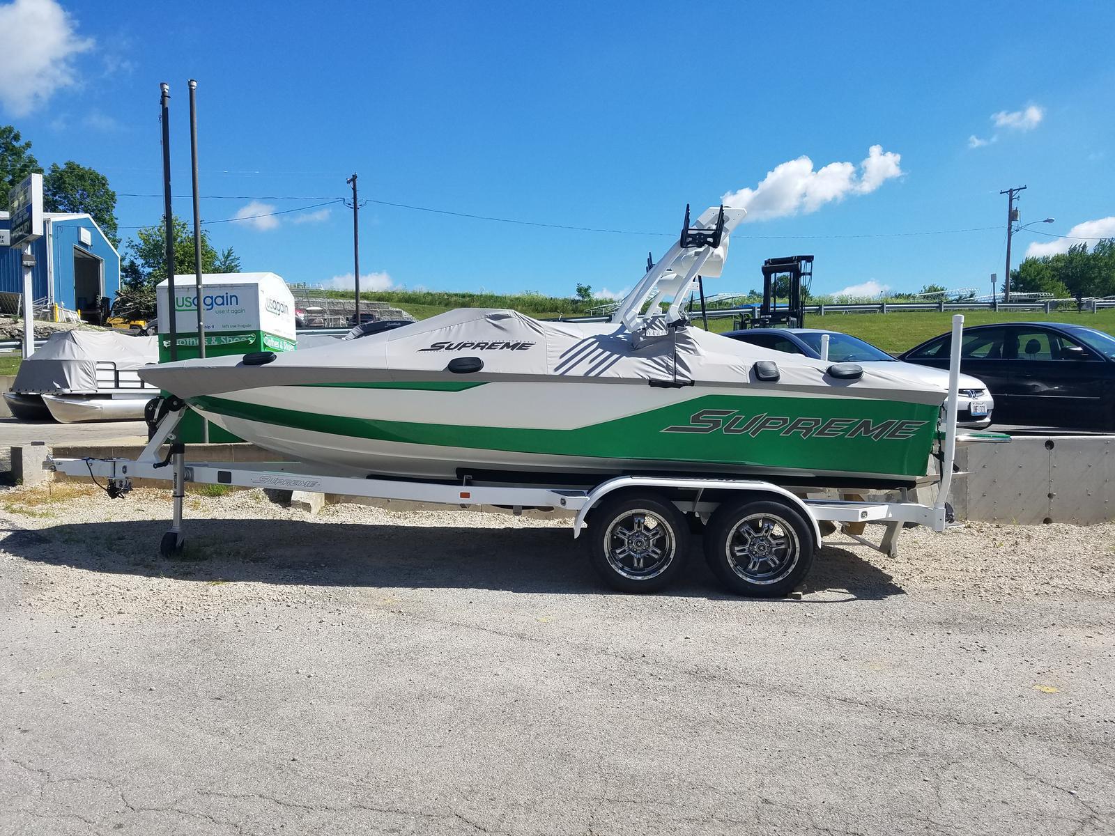 Supreme S202 boats for sale - boats.com