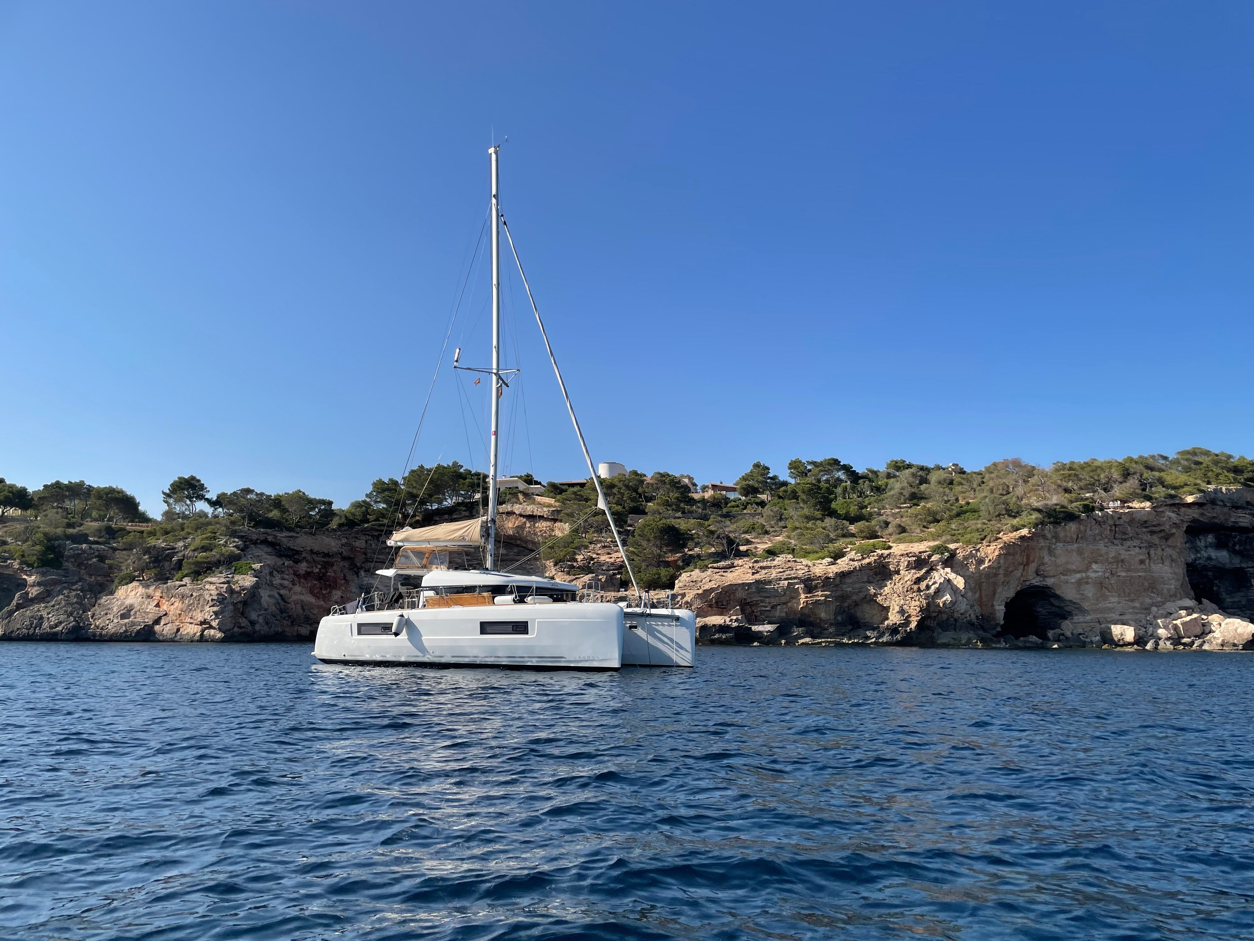 2020 Lagoon Lagoon 40