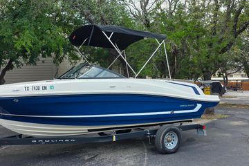 2019 Bayliner VR4 Bowrider I/O