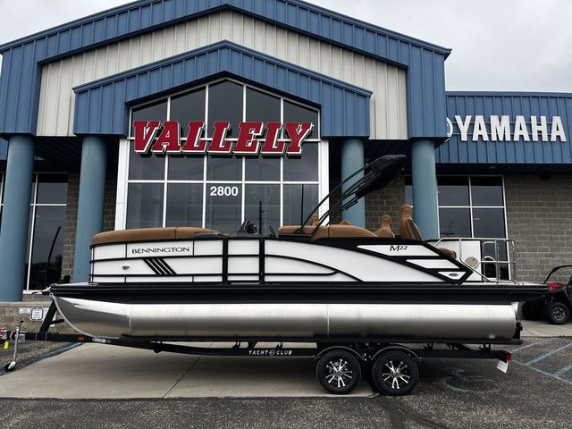 2025 Bennington 22MS SPS Tri Toon Pontoon