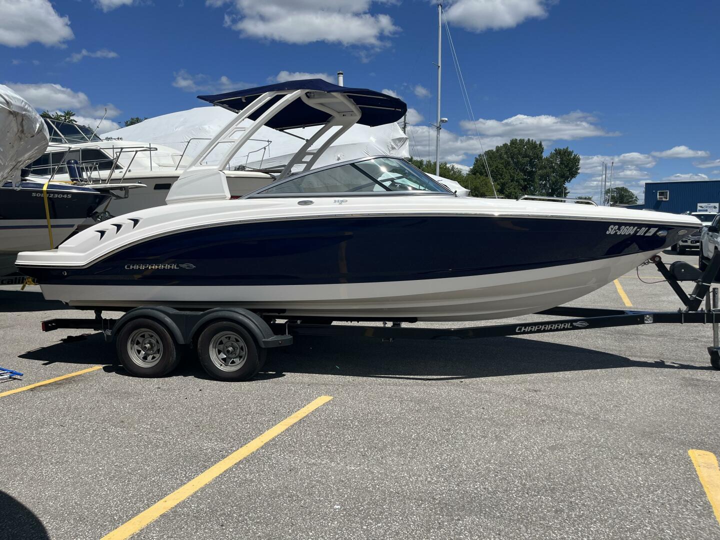 2019 Chaparral 23 H2O Sport Deluxe