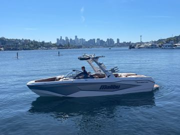 2025 Malibu Wakesetter 25 LSV