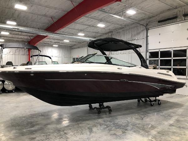 Sea Ray 250 SLX 2012 Sea Ray 250 SLX boat in indoor storage facility.
