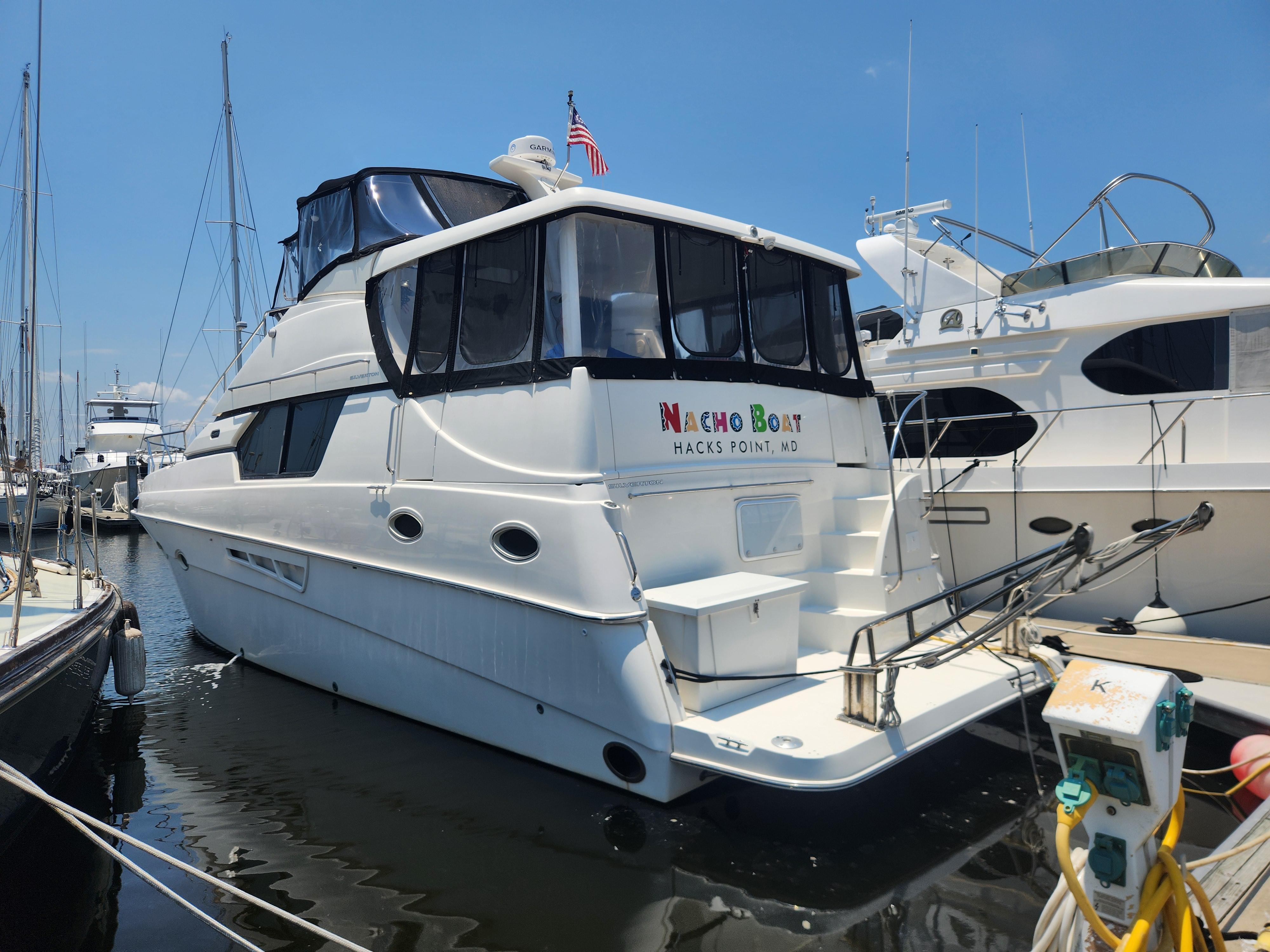 2000 Silverton 453 Motor Yacht