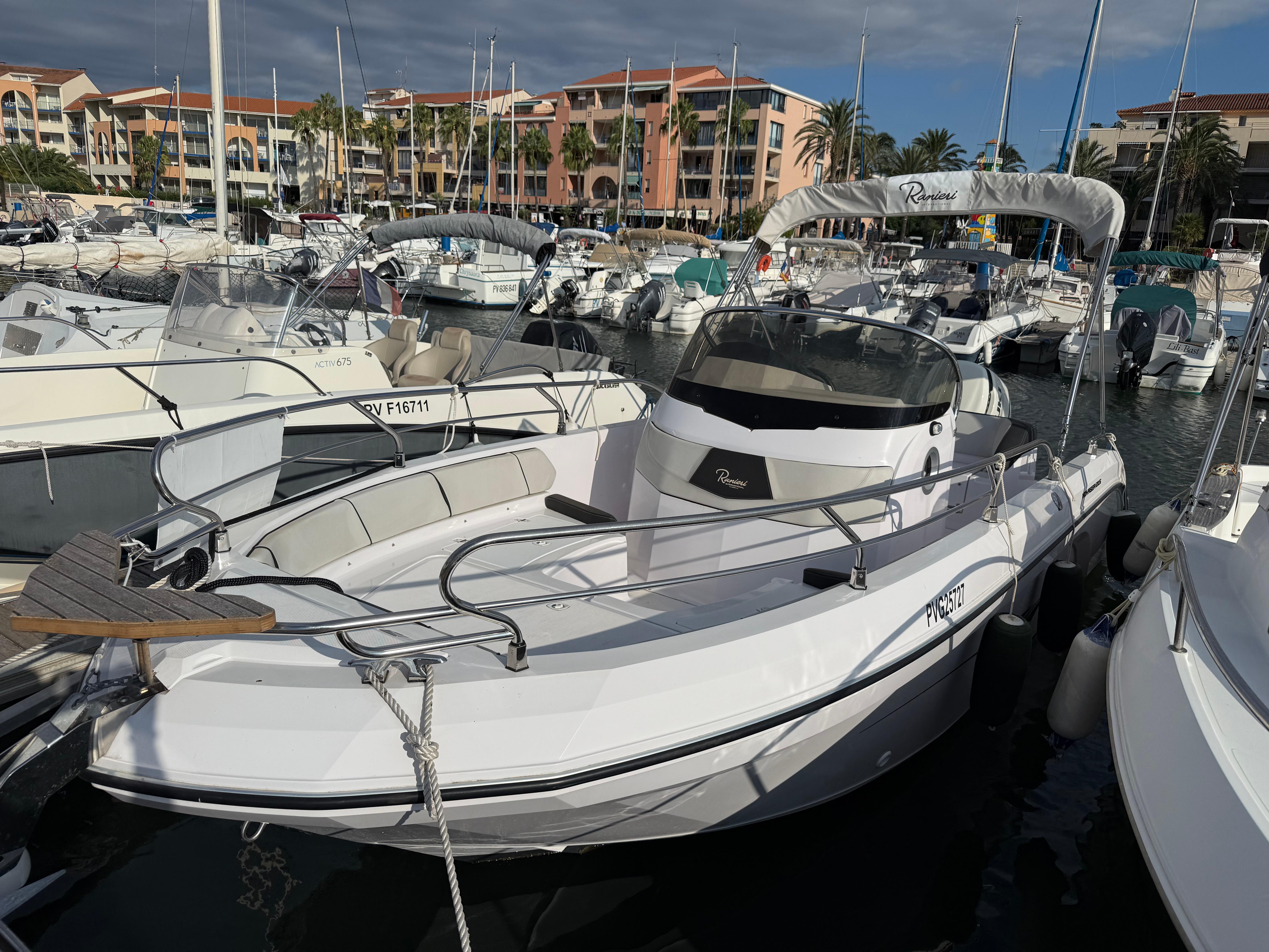 2020 Ranieri Voyager 22