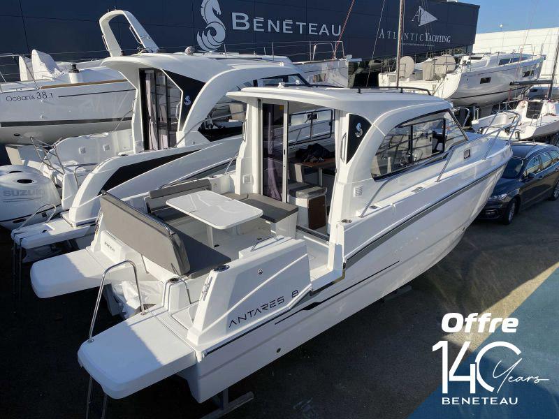 2023 Beneteau Antares 8 OB