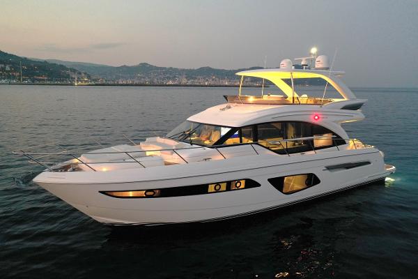 2019 Princess F62