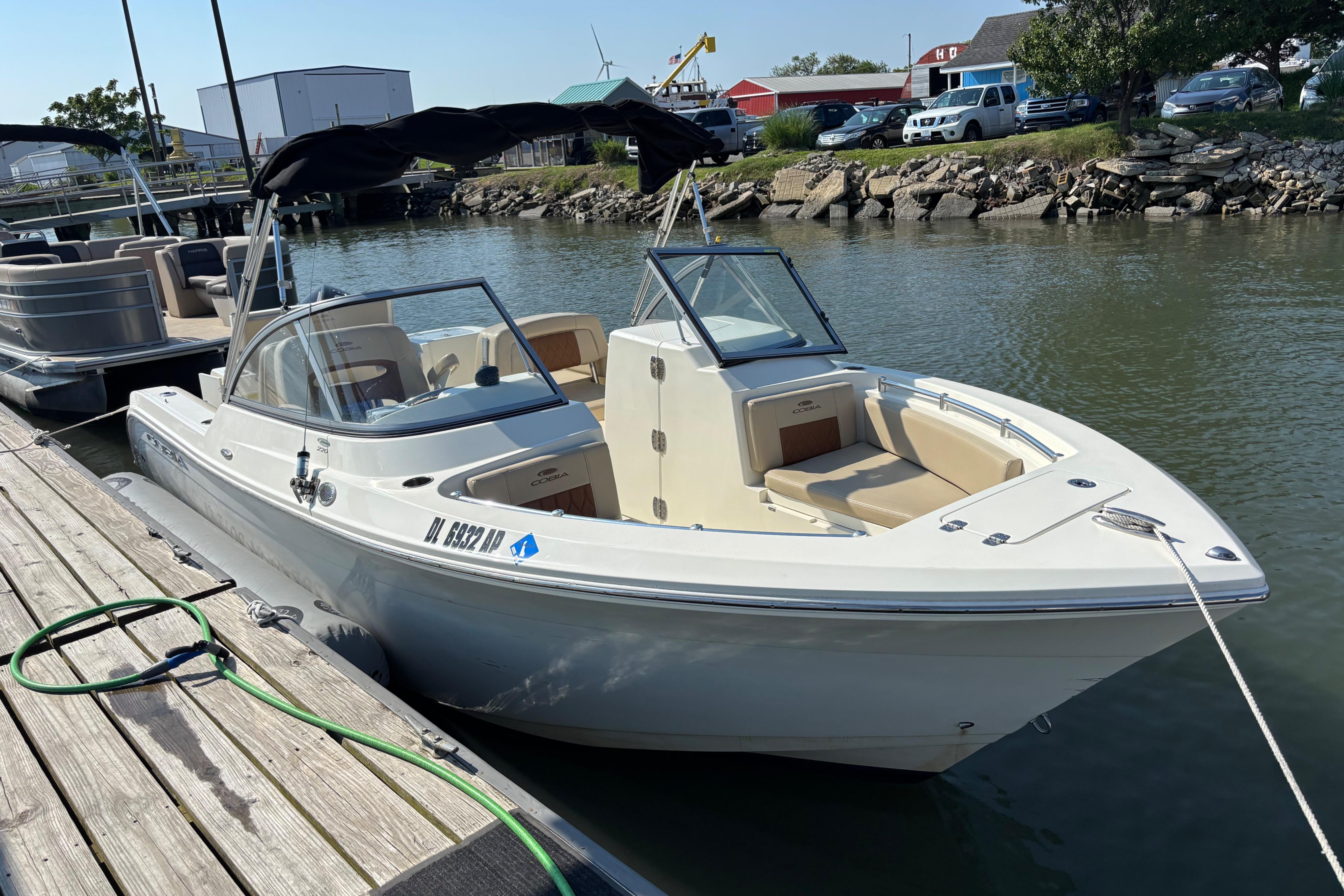2024 Cobia 220 Dual Console