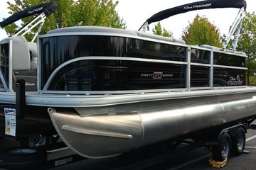 2026 Sun Tracker Party Barge 20 DLX