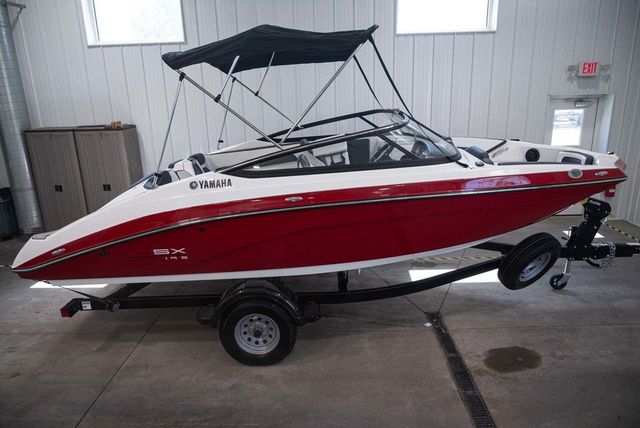 2025 Yamaha Boats SX195
