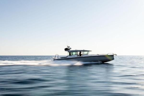 2020 Axopar 37 Cross Cabin