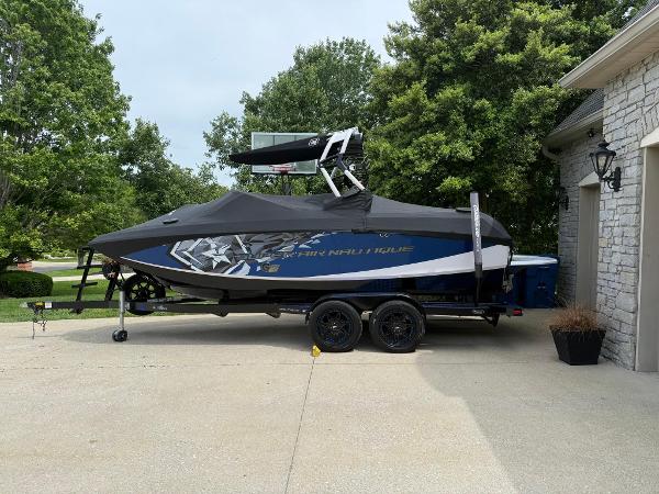 Correct Craft Super Air Nautique G21