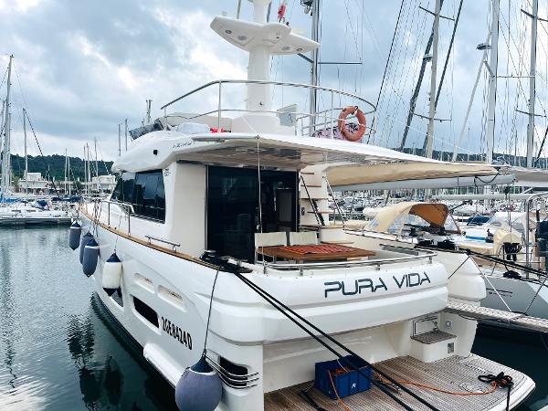 2011 Azimut Magellano 50