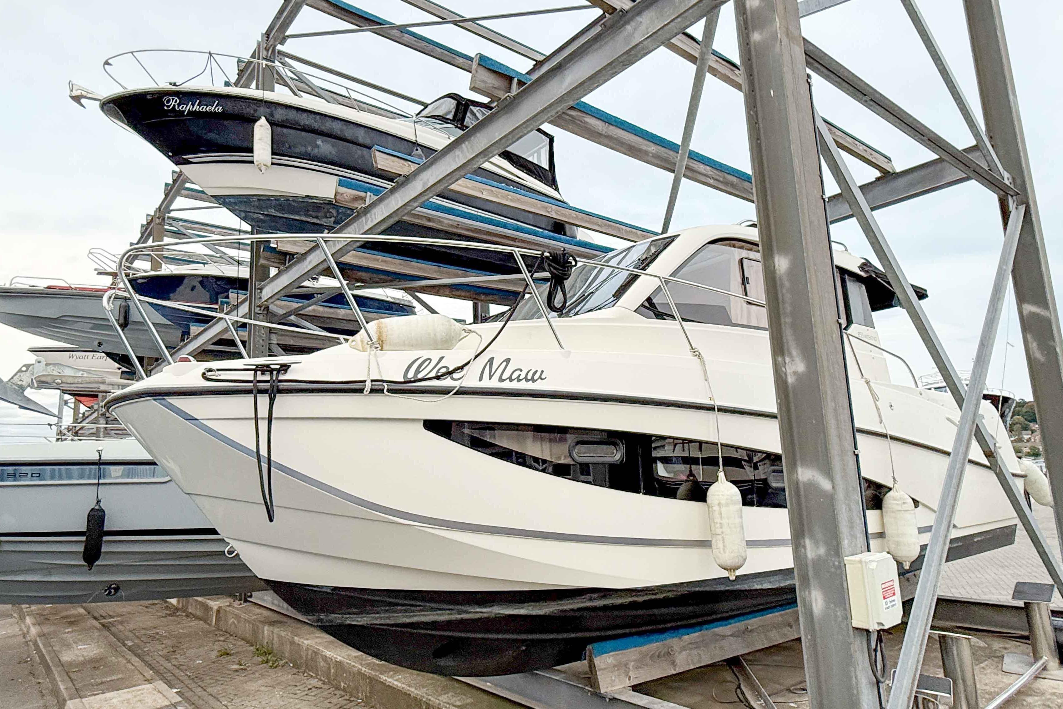 2017 Quicksilver Activ 855 Weekend