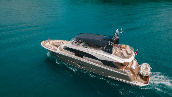 Monte Carlo Yachts 86 Monte Carlo Yachts 86 (BAYC ASIA)