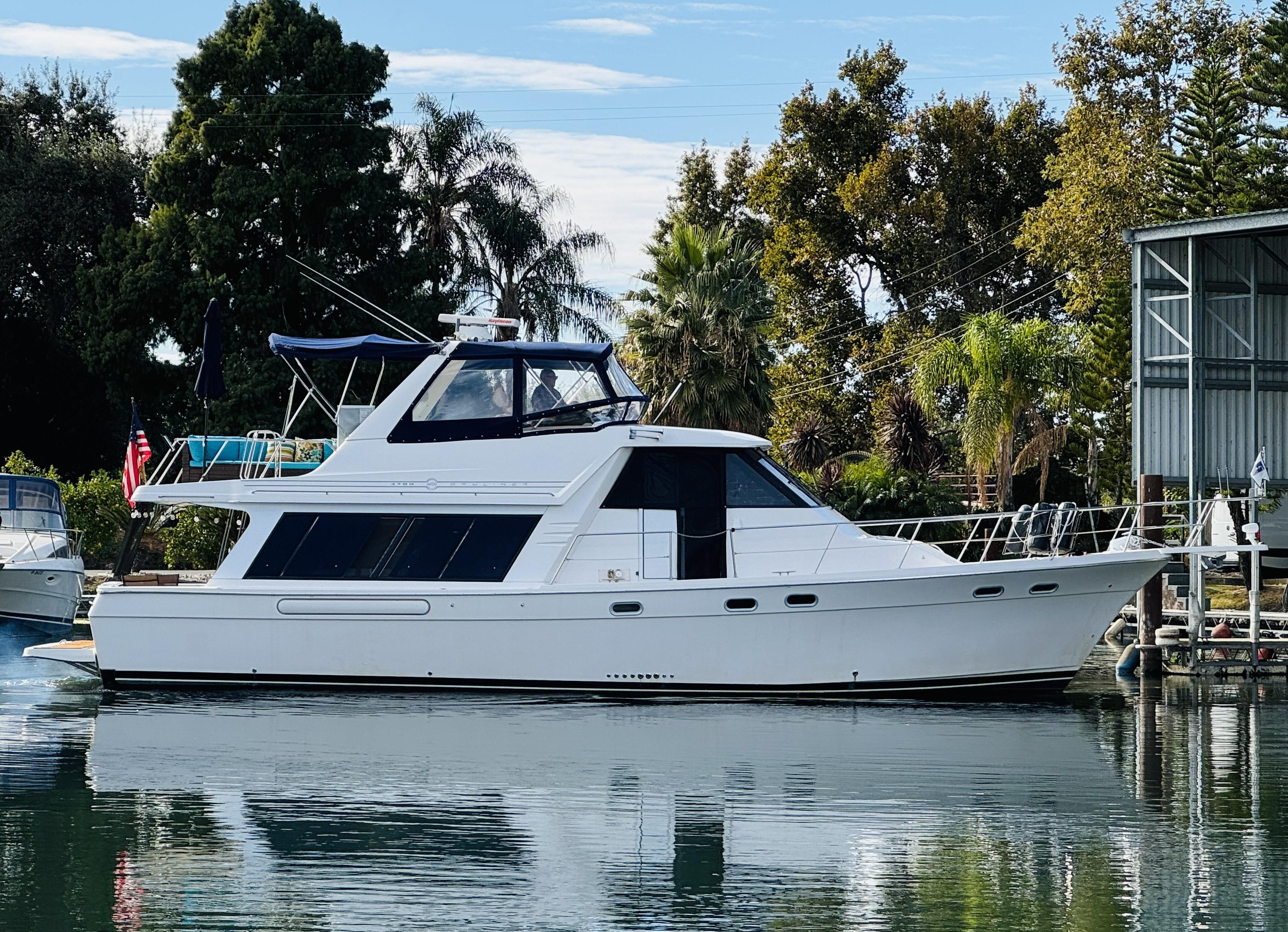 1994 Bayliner 4788 Pilothouse Motor Yacht, Isleton