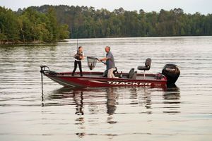 Tracker Pro Team 175 TXW