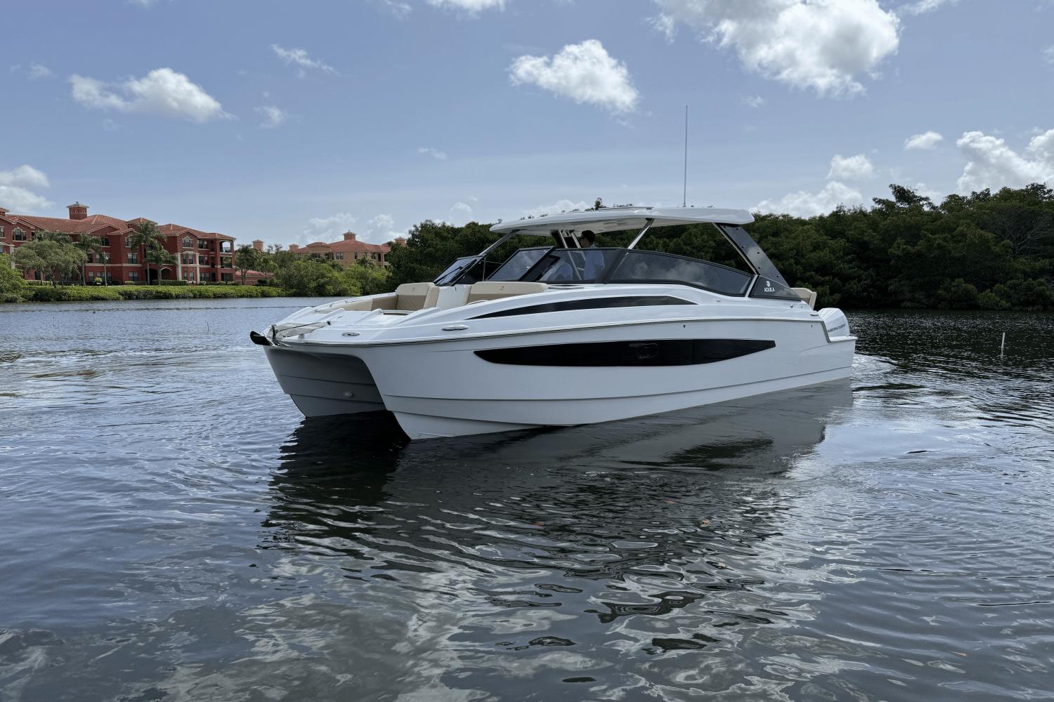 2025 Aquila 32