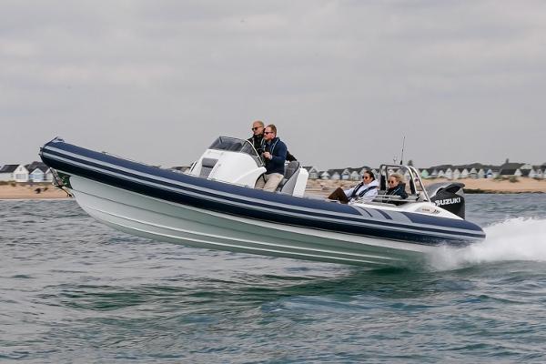 2025 Cobra Ribs Nautique 8.2