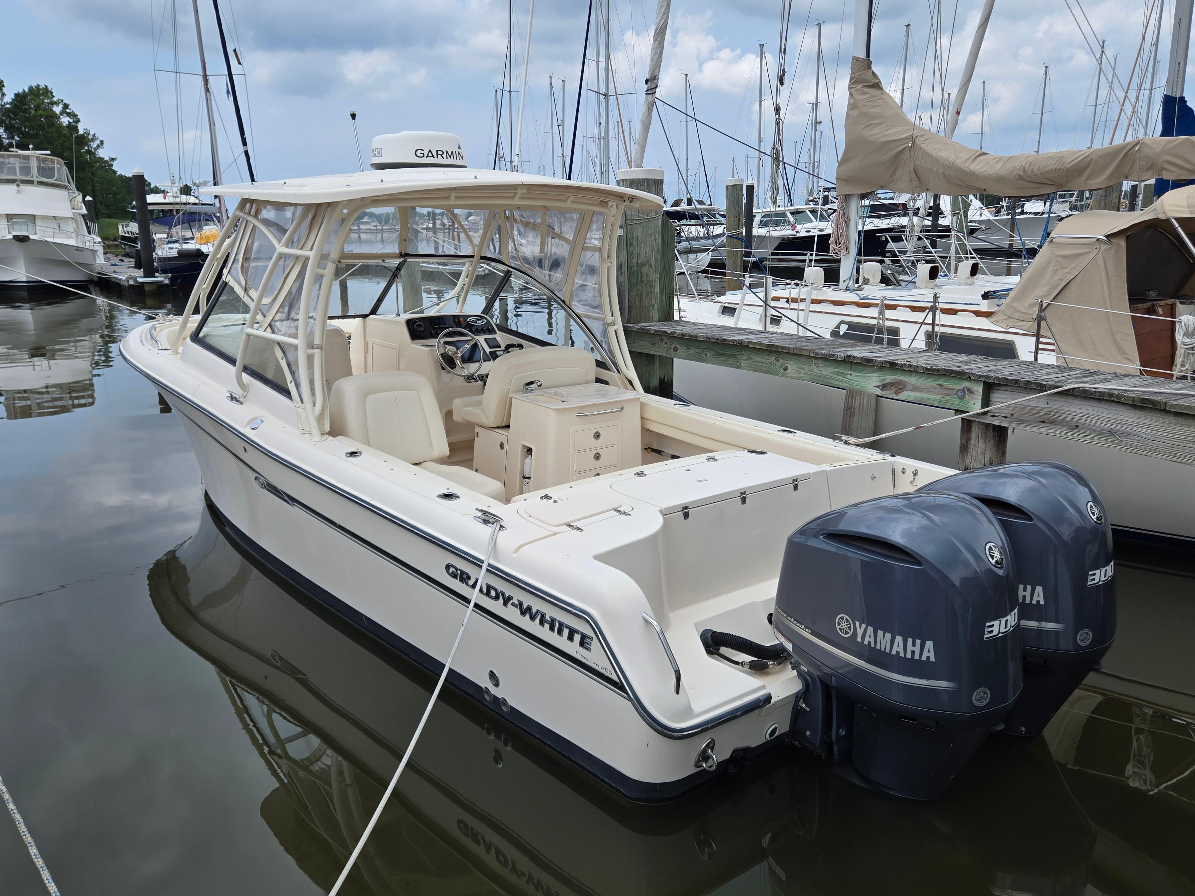 2015 Grady-White Freedom 285