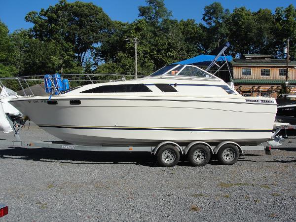 1984 Bayliner Ciera Sunbridge 2750, Lake George New York - boats.com