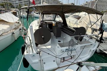 2023 Dufour 37