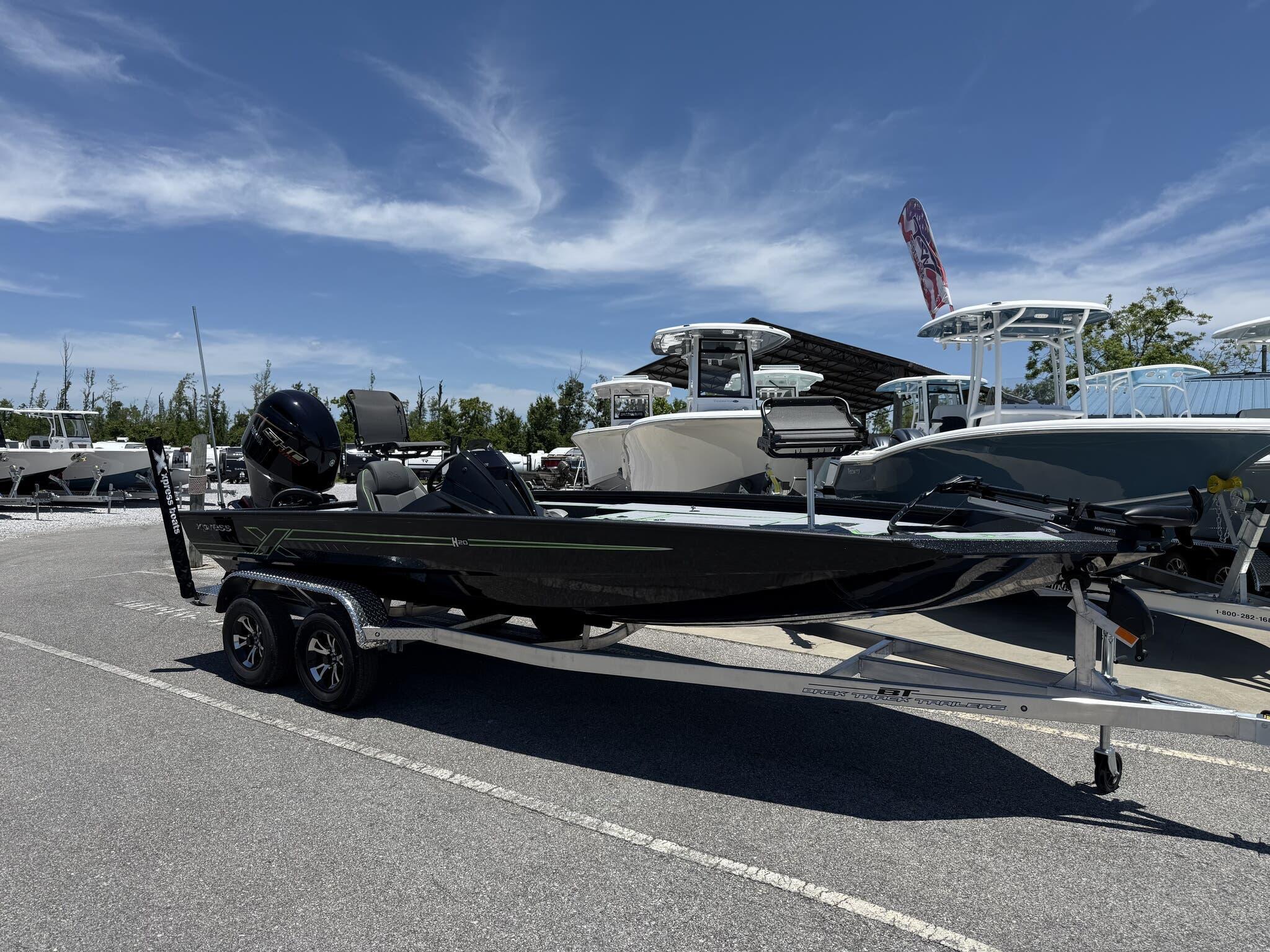 2025 Xpress Hyper-Lift Crappie Series H20 CRAPPIE